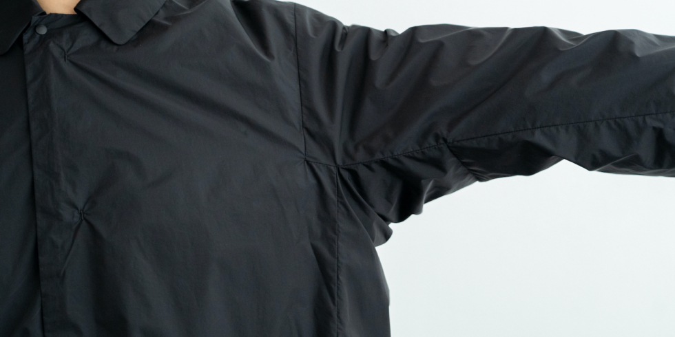 dosa denim travel coat INDIGO トラベルコート 空気をまとう軽さのトラベルコート | D&DEPARTMENT