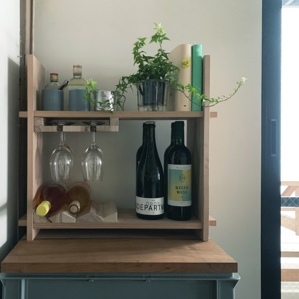隙間に自分好みのコーナーを作れるシェルフ | D&DEPARTMENT
