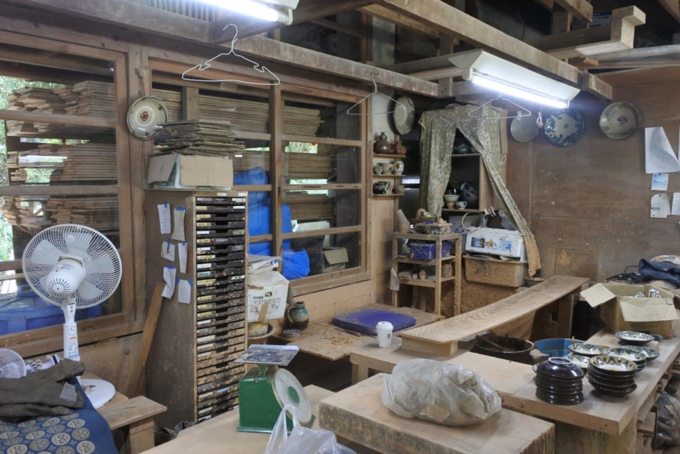 松田健悟 伝統を繋ぐやちむん | D&DEPARTMENT