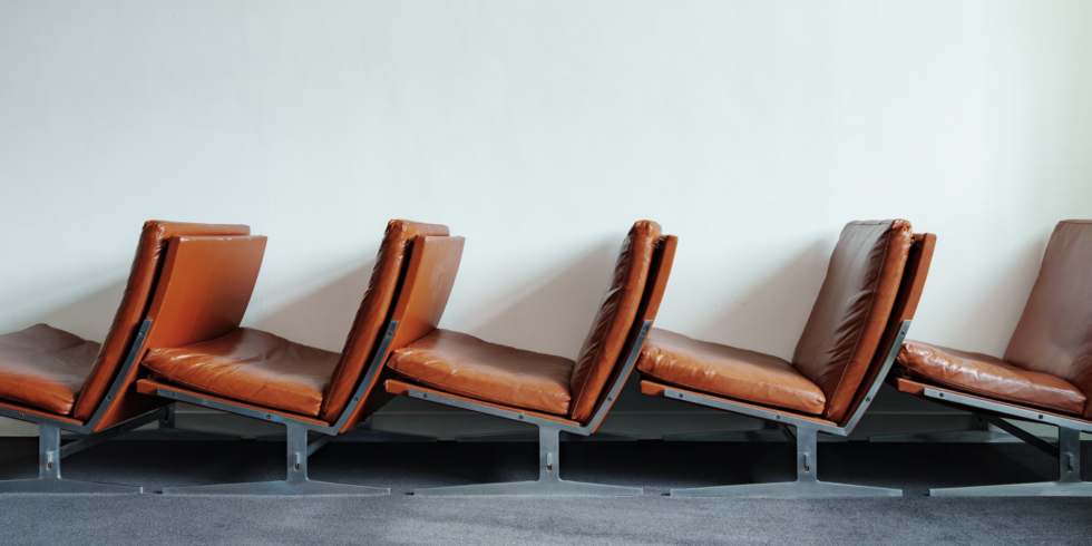 鳴門市文化会館で使用されていた名作ソファ | D&DEPARTMENT